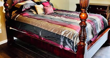 Cozy 1-bedroom Guest Suite next to Tennis Courts