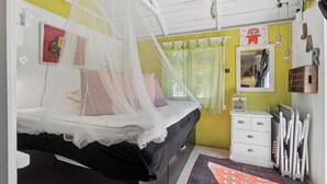 3 多间卧室、客房内保险箱、熨斗/熨衣板、免费 WiFi