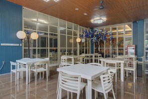 Dining - Hotel Bunga-Bunga By ARBA (Jakarta)