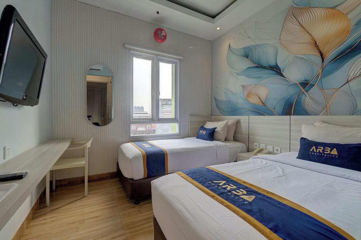 Quarto duplo luxo | Escrivaninha, Wi-Fi de cortesia, roupa de cama
