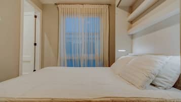 3 slaapkamers, een bureau, wifi, beddengoed