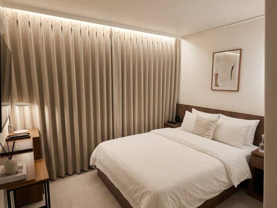 Standard Double Room, Refrigerator | Desk, free WiFi