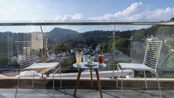 Deluxe-Doppelzimmer, Balkon, Bergblick | Balkon