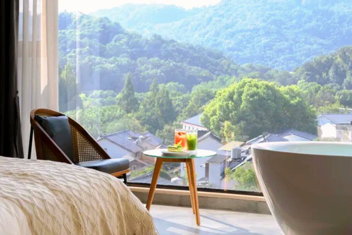 Superior Double Room, Mountain View