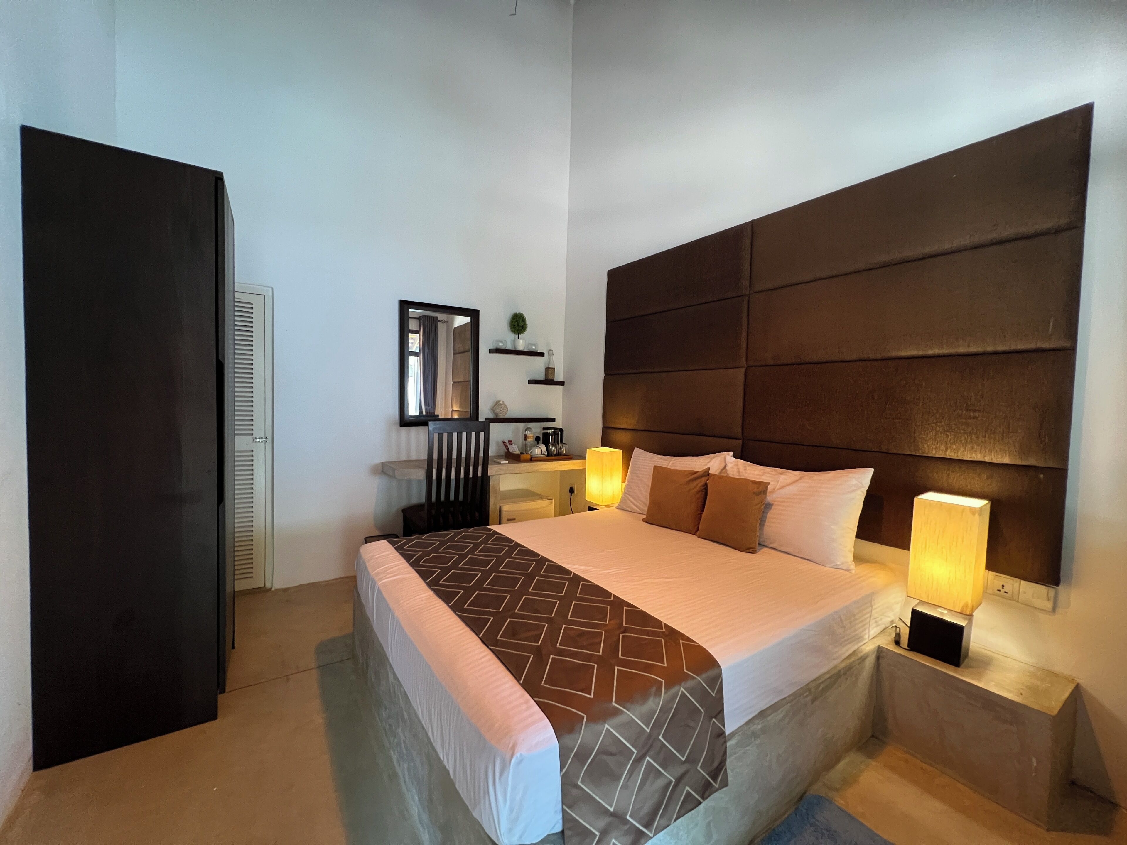 Chambres insonorisées, fer et planche à repasser, Wi-Fi gratuit