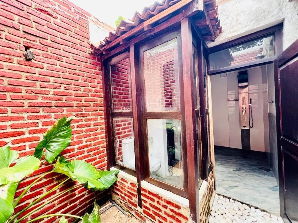 Superior Double Room, Garden View | Bathroom