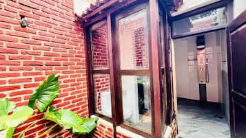 Superior Double Room, Garden View | Bathroom