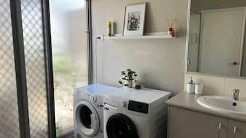 House | 1 bilik tidur