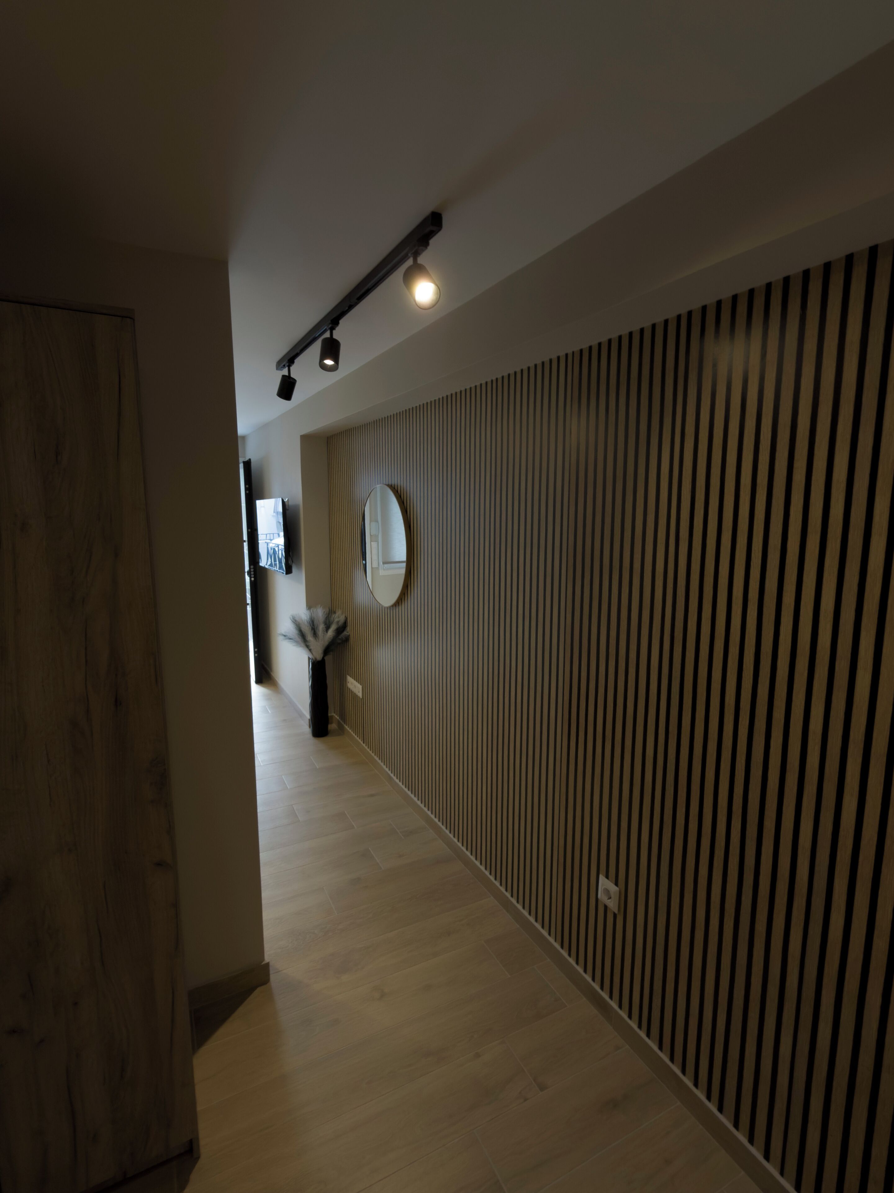 Deluxe Double Room, Courtyard View | Interior