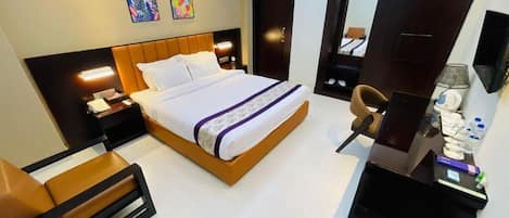 Deluxe Double Room, Balcony, Mountain View