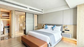 Luxury-Einzelzimmer, Stadtblick | Zimmersafe, Schreibtisch, Verdunkelungsvorhänge, Bügeleisen/Bügelbrett