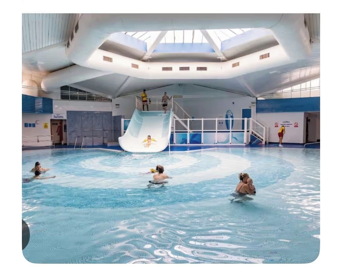Innenpool, Außenpool
