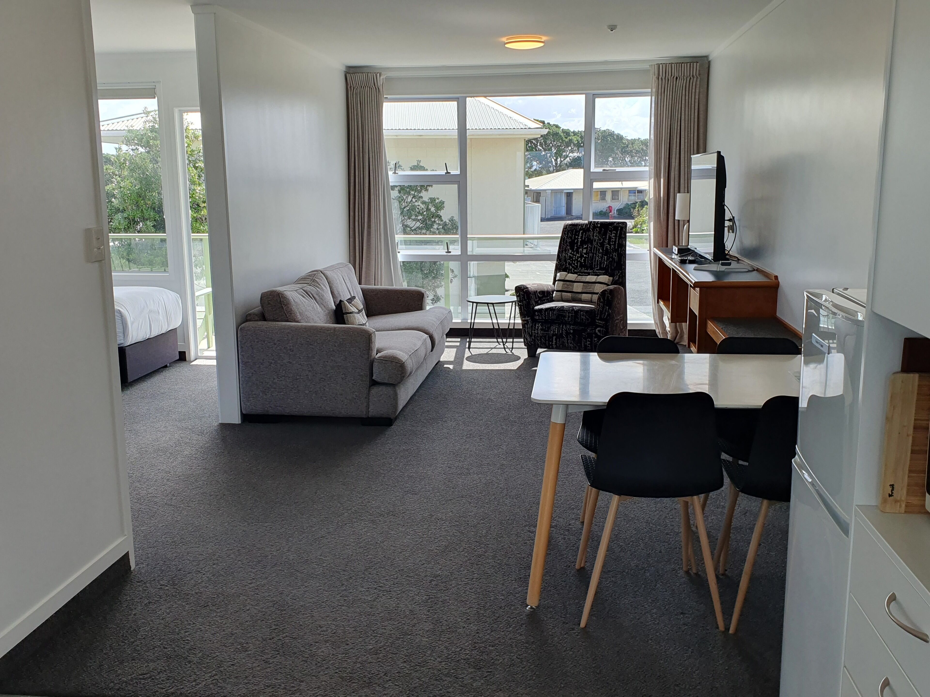 Superior Studio, Balcony, Sea View | Interior