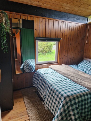 Cozy 3-Bed Chalet at Penlan Holiday Park | Pool (seasonal), WiFi & Dog Friendly