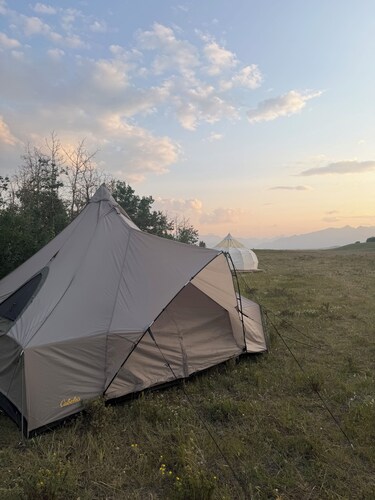 Safari Family Glamping Tent!  Amazing Rocky Mountain scenery! Private location!