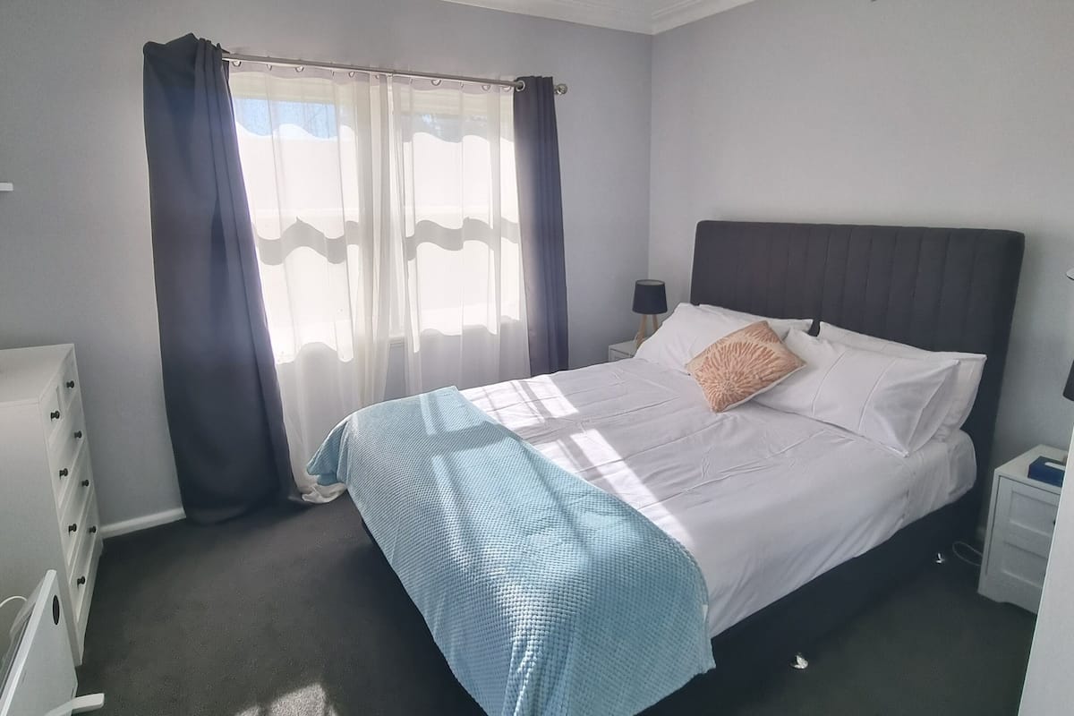 Casa de campo Confort | Escritorio, wifi gratis y ropa de cama