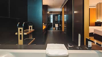 Business Double Room, City View | Minibar, in-room safe, blackout drapes, WiFi (free)