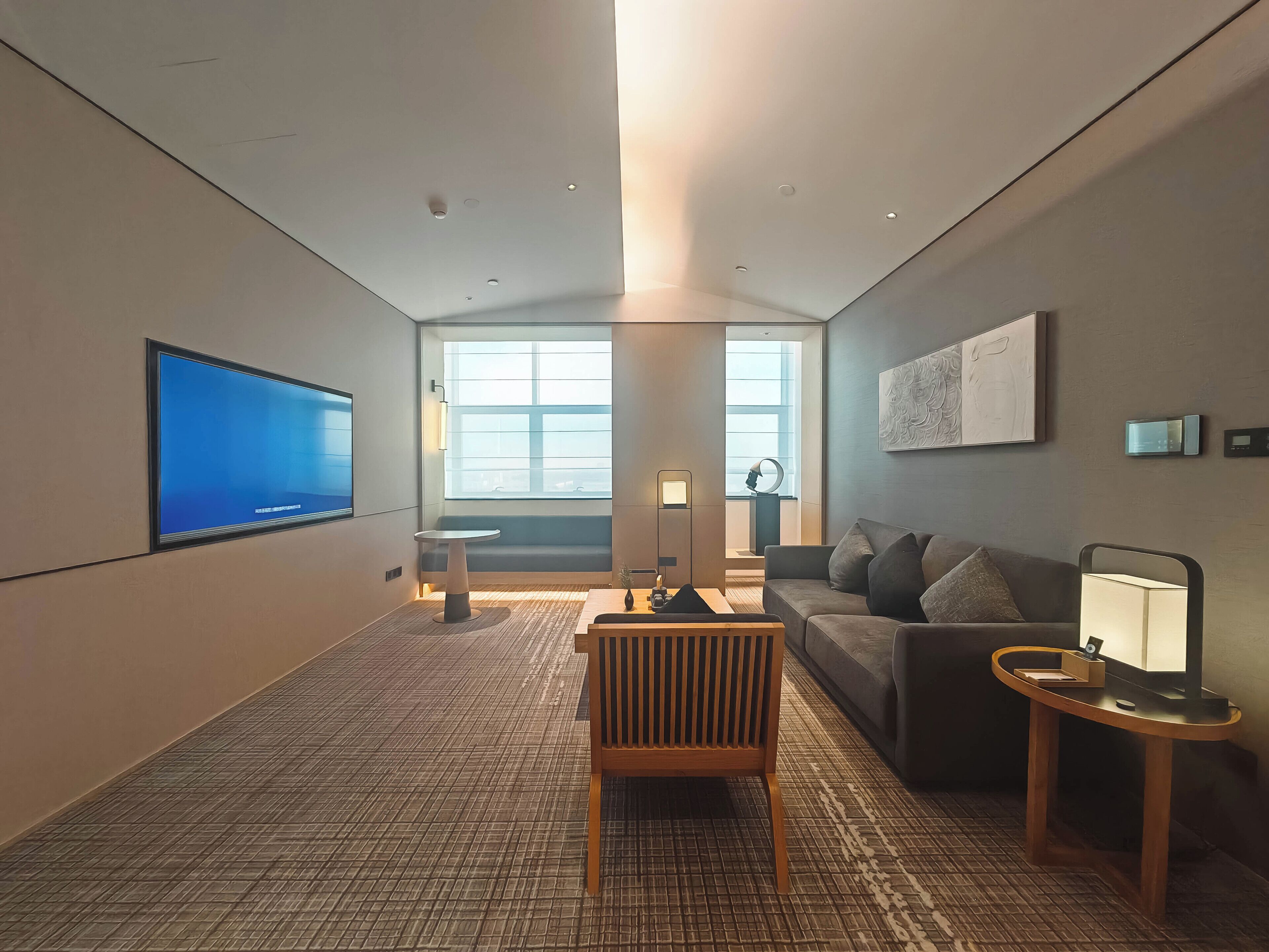 Business Suite, City View | Minibar, in-room safe, blackout drapes, WiFi (free)