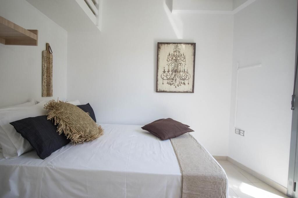 Soundproofing, iron/ironing board, free WiFi