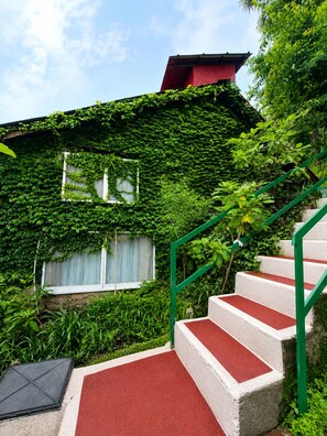 Front of property - Kumaon Cottage, Nainital – AM Hotel Kollection (Jeolikote)