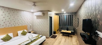 Hotel Elite Stay By The Rahul