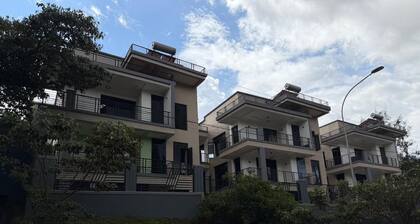 BWIZA Luxury Apartment