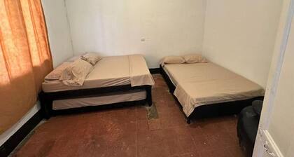 Espectacular Casa con Piscina Privada en el Centro de Girardot