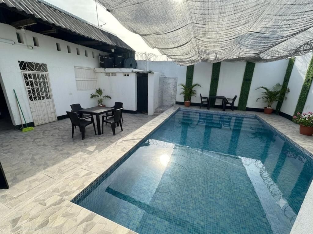 Villa, 6 chambres, accessible aux personnes à mobilité réduite, fumeurs | Piscine | Piscine couverte
