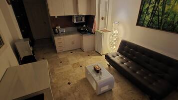 Smart TV, books