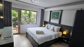 Iron/ironing board, travel crib, WiFi (free), bed sheets