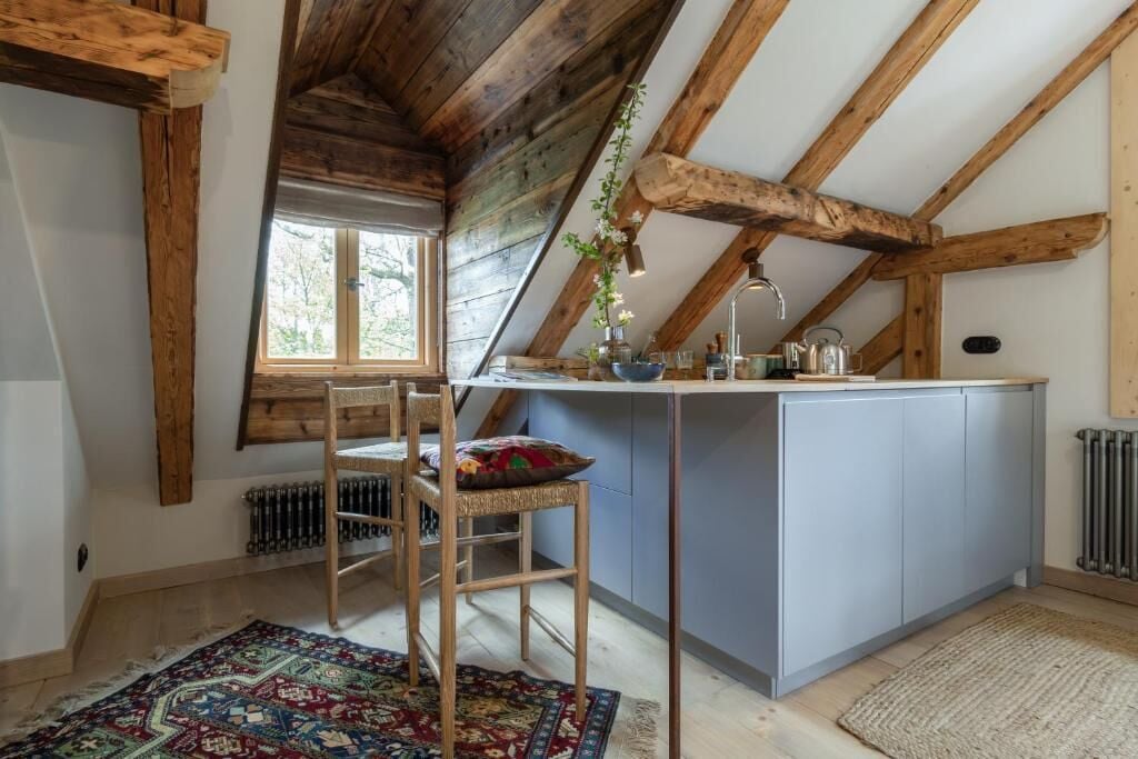 Studio, vue montagne | Intérieur