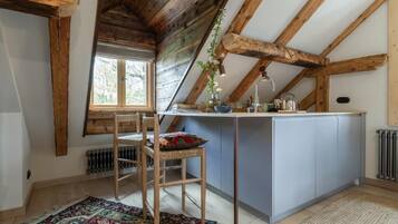 Studio, vue montagne | Intérieur