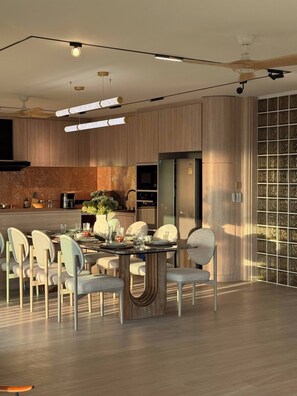 อพาร์ทเมนท์, 3 ห้องนอน, ระเบียง | ห้องรับประทานอาหาร