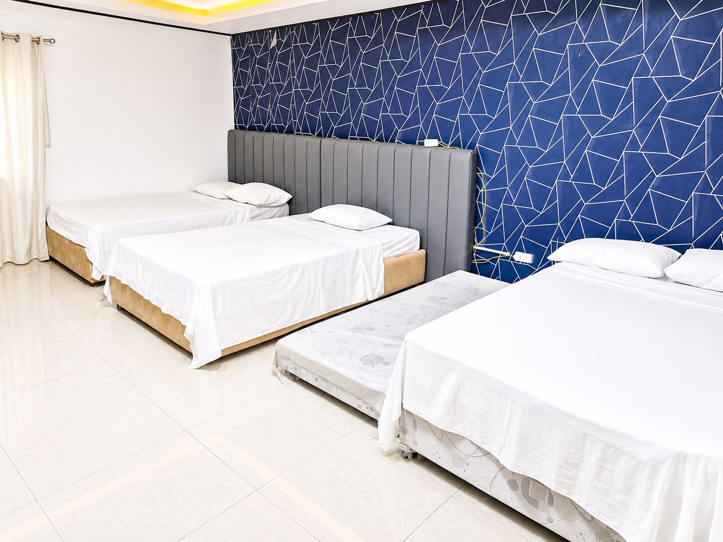 Premium bedding, iron/ironing board (on request)
