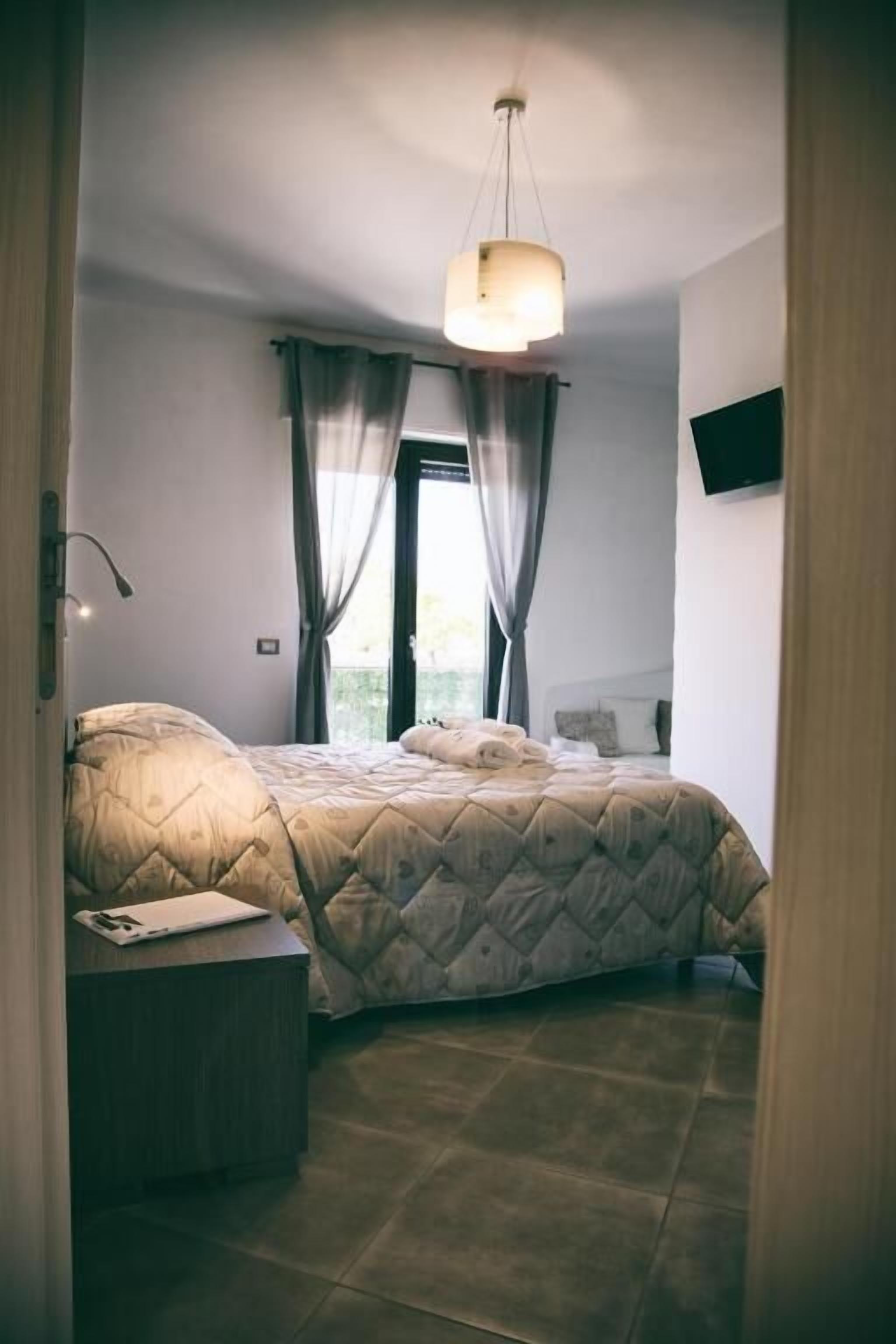 Phòng đôi Deluxe, ban công, quang cảnh vườn | Truy cập Internet không dây miễn phí 