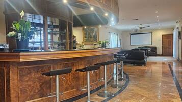 Bar (in der Unterkunft)