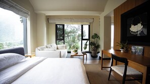 Luxury Suite | Down duvets, desk, blackout curtains, free WiFi - Zhangjiaijie Xuzhu Hotel (Zhangjiajie)