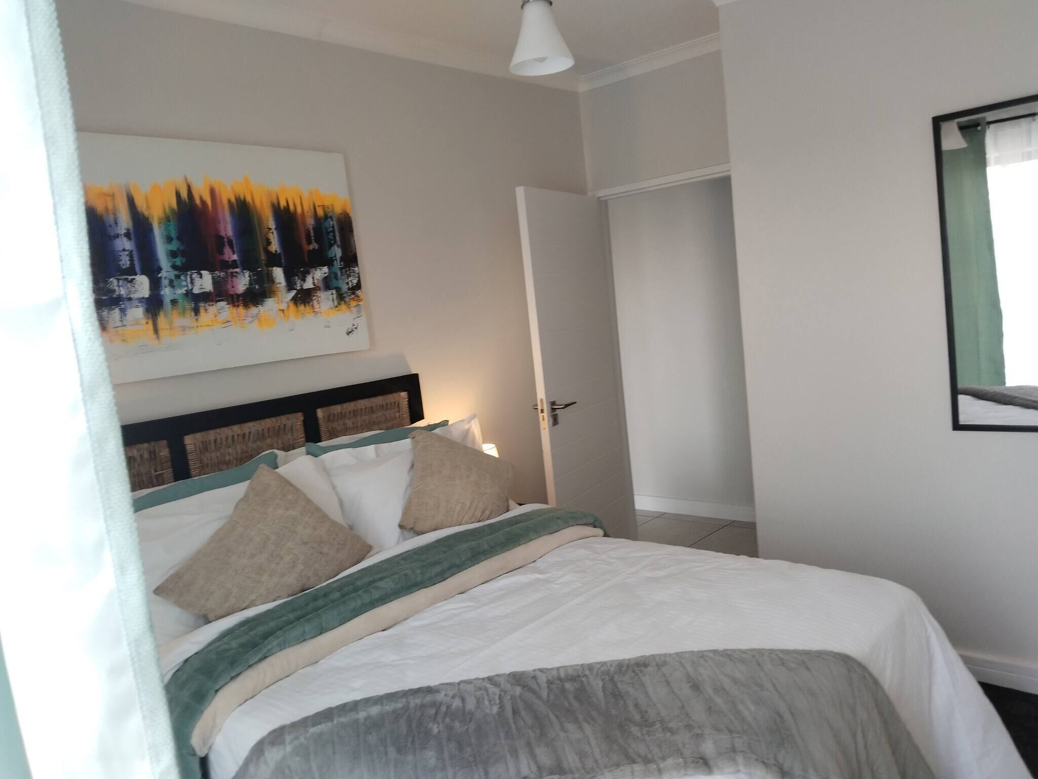 1 dormitorio, tabla de planchar con plancha, Internet y ropa de cama