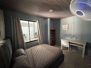 Room - Casa Mareas Just 200 meters from the beach and only 5 minutes from Puntarenas! (Chacarita)