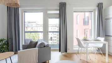 Comfort Studio, Balcony, Courtyard View | Desk, laptop workspace, blackout curtains, iron/ironing board