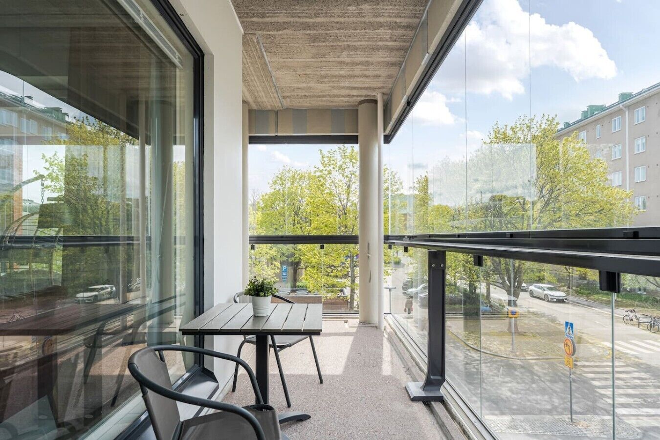 Deluxe Apartment, Balcony, City View, No Pets Allowed | Balcony