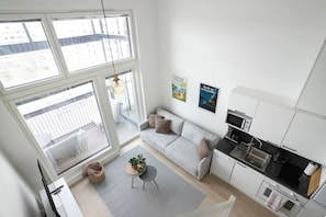 Superior Condo, Balcony, Not Pets Allowed | Living area