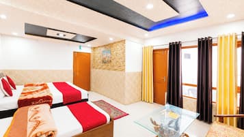 Deluxe Quadruple Room, Lake View | Hypo-allergenic bedding available, desk, soundproofing, WiFi (free)