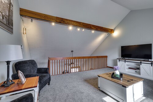 Bristol Condo Near ESPN HQ & Lake Compounce!