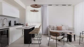 King Suite | Living area