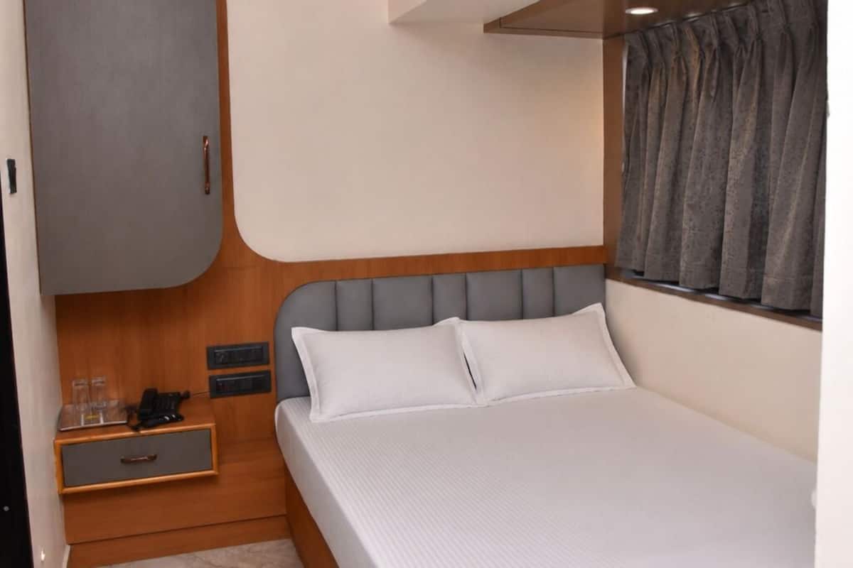 Standard Double Room, 1 King Bed, City View