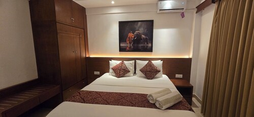 Beach Resort Apartment. 5-Min Walk to Legian Beach