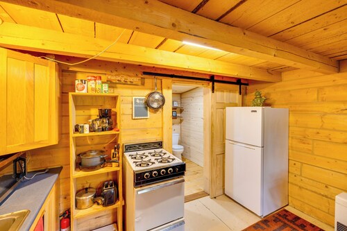 Cozy Cabin in Talkeetna: Day Trip to Denali!