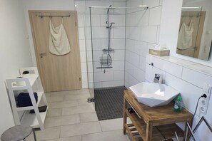 Een douche, een haardroger