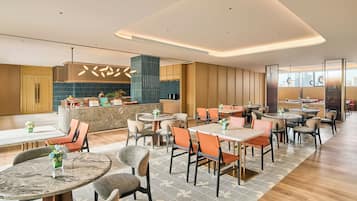 Desayuno buffet todos los días (con cargo)
